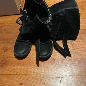 Stylish Black Women's Boots